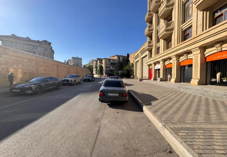 400 m² Obyekt / Ofis Kirayə (aylıq), Nərimanov, Bakı