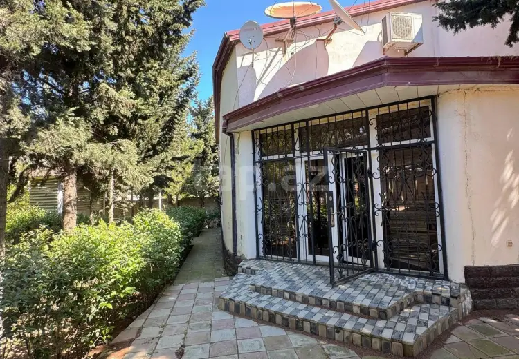 7 otaqlı mənzil , Bakı