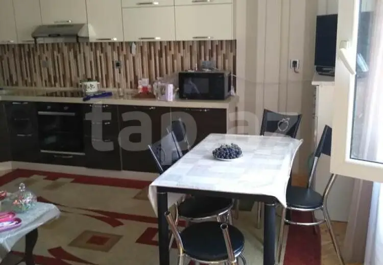 3 otaqlı mənzil , Bakı