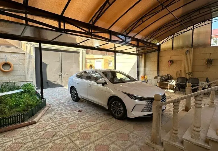 7 otaqlı mənzil , Xırdalan