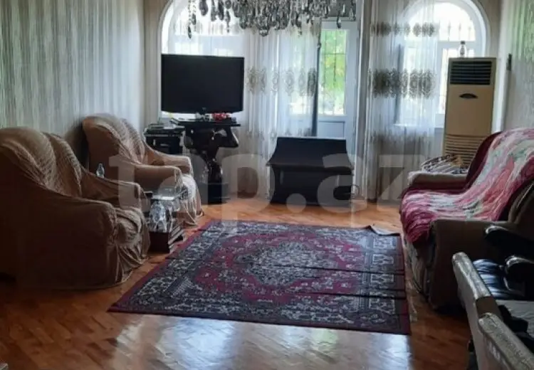 6 otaqlı mənzil , Bakı