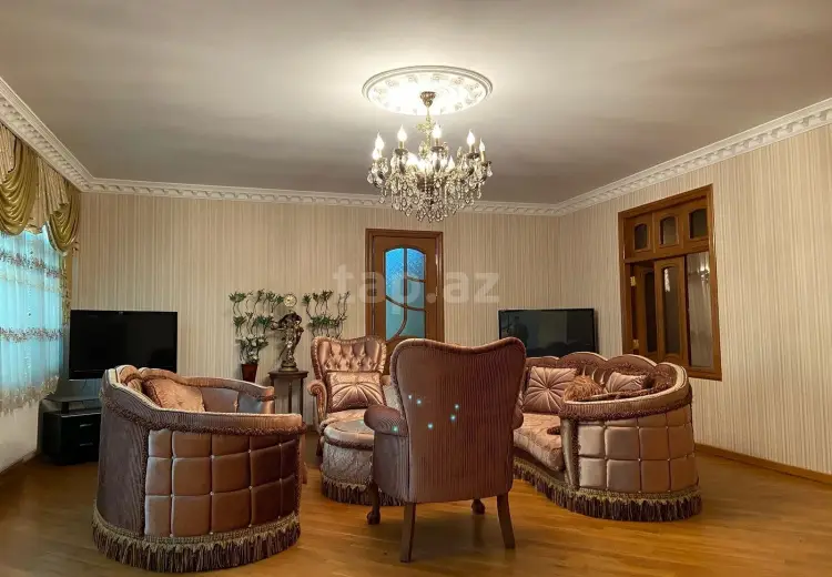 10 otaqlı mənzil , Xırdalan