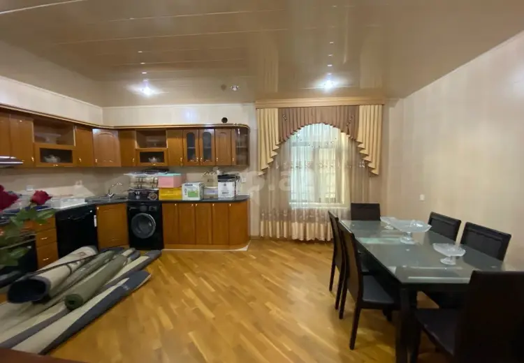 10 otaqlı mənzil , Xırdalan