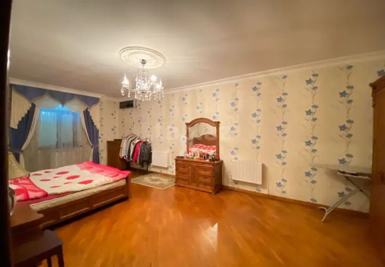 10 otaqlı mənzil , Xırdalan
