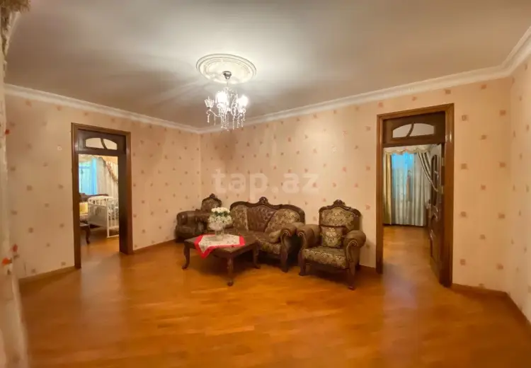 10 otaqlı mənzil , Xırdalan