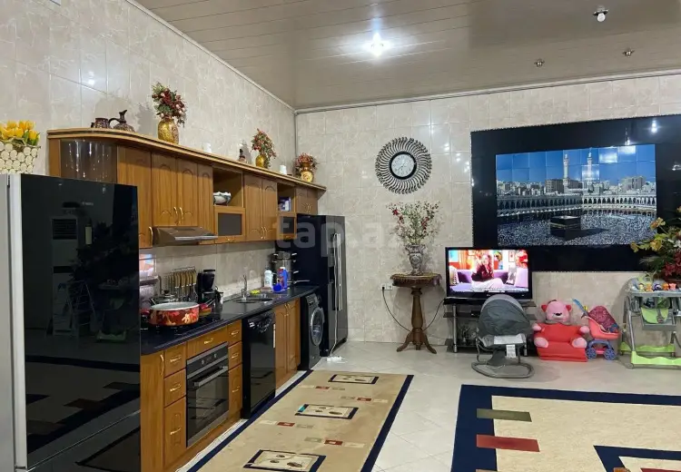 10 otaqlı mənzil , Xırdalan