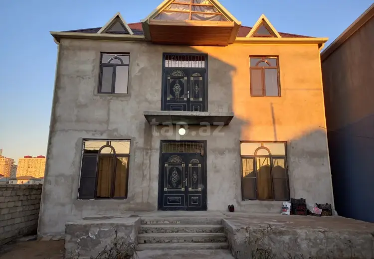 6 otaqlı mənzil , Bakı