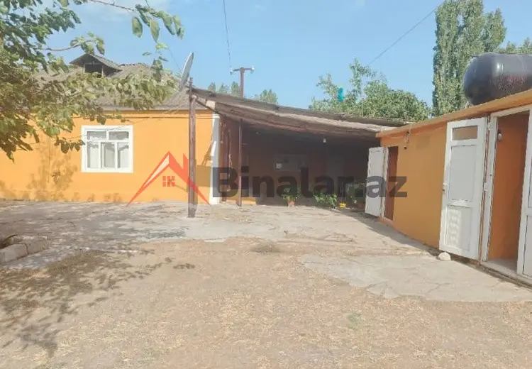 2 otaqlı mənzil Satılır, Xaçmaz
