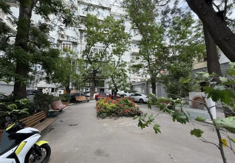 4 otaqlı mənzil Satılır, Sahil qəs., Səbail, Bakı