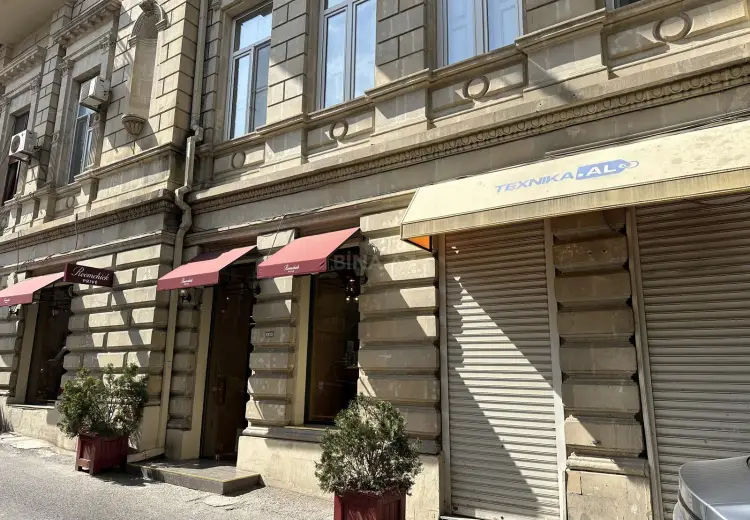 210 m² Obyekt / Ofis Satılır, Nəsimi, Bakı
