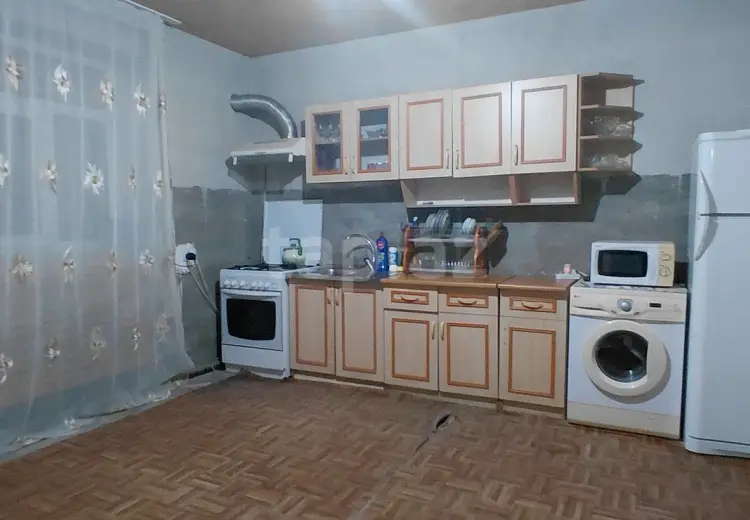9 otaqlı mənzil , Quba