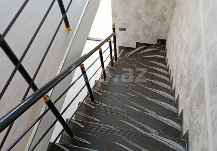 6 otaqlı mənzil , Sumqayıt