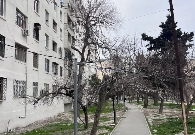 4 otaqlı mənzil , Bakı