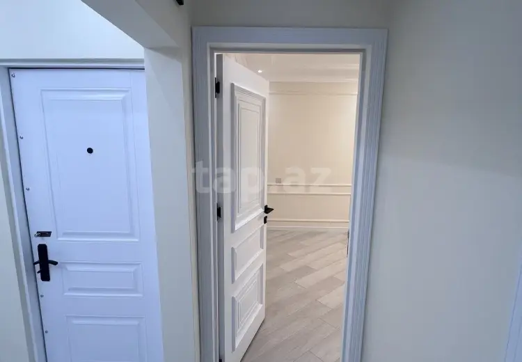 4 otaqlı mənzil , Bakı