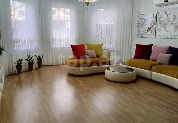 6 otaqlı mənzil , Zaqatala