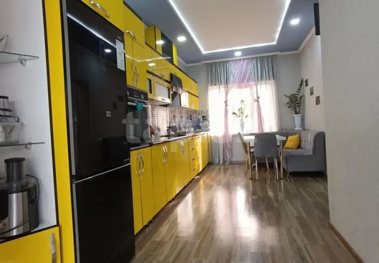 6 otaqlı mənzil , Zaqatala