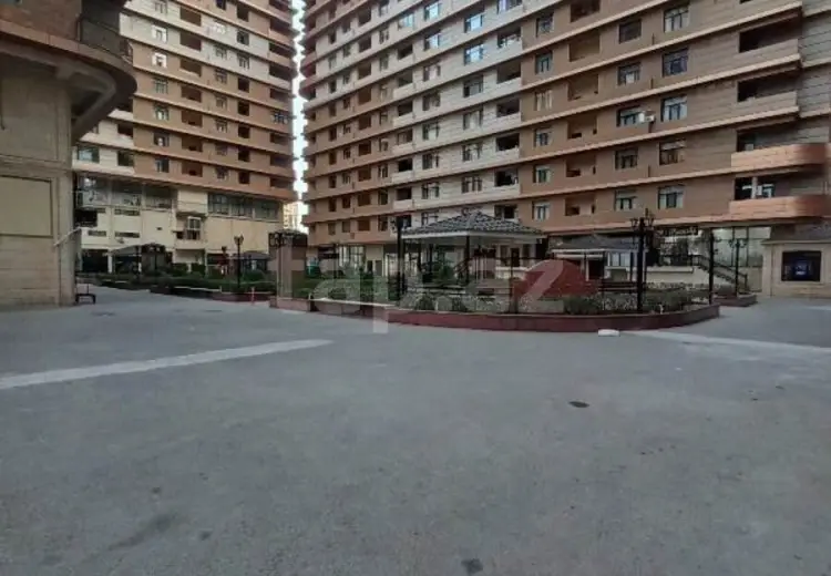 3 otaqlı mənzil , Bakı