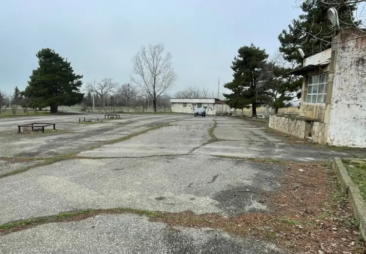 3000 m² Obyekt / Ofis Satılır, Oğuz