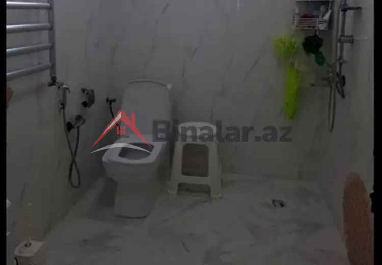 5 otaqlı mənzil Satılır, Şəki