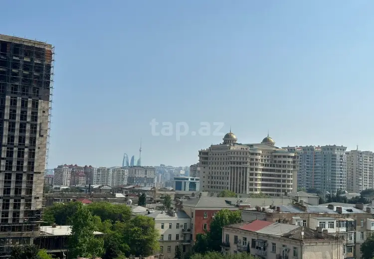 4 otaqlı mənzil , Bakı