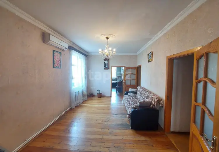 4 otaqlı mənzil , Bakı