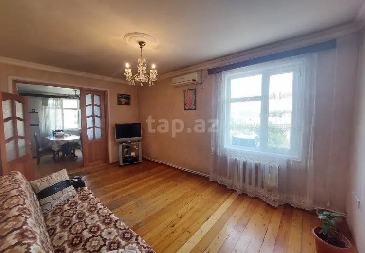 4 otaqlı mənzil , Bakı