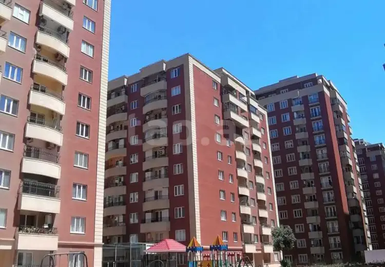 3 otaqlı mənzil , Bakı