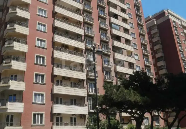 3 otaqlı mənzil , Bakı