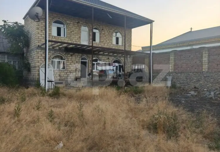 6 otaqlı mənzil , Gəncə