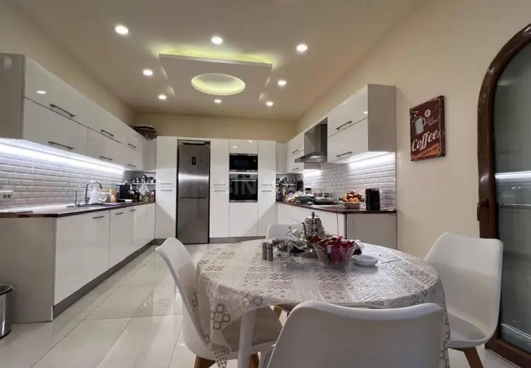 7 otaqlı mənzil Satılır, Xırdalan
