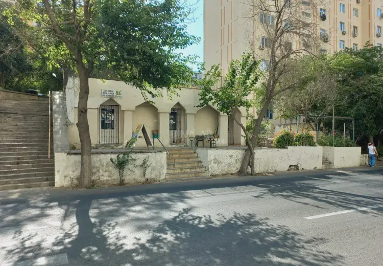 300 m² Obyekt / Ofis Satılır, Əhmədli, Xətai, Bakı