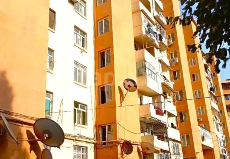 3 otaqlı mənzil , Bakı