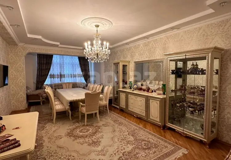 4 otaqlı mənzil , Bakı
