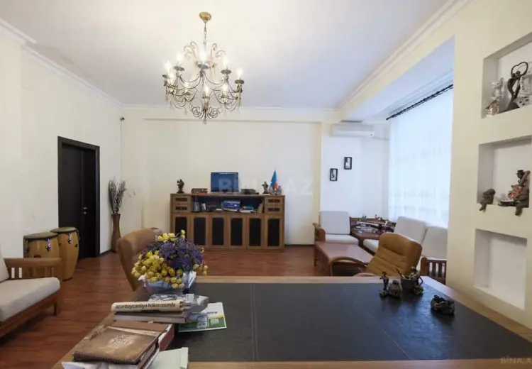 200 m² Obyekt / Ofis Satılır, Yasamal qəs., Yasamal, Bakı