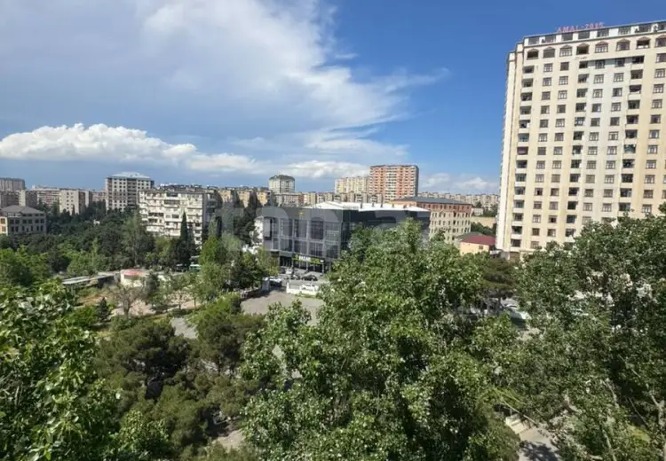 4 otaqlı mənzil , Bakı