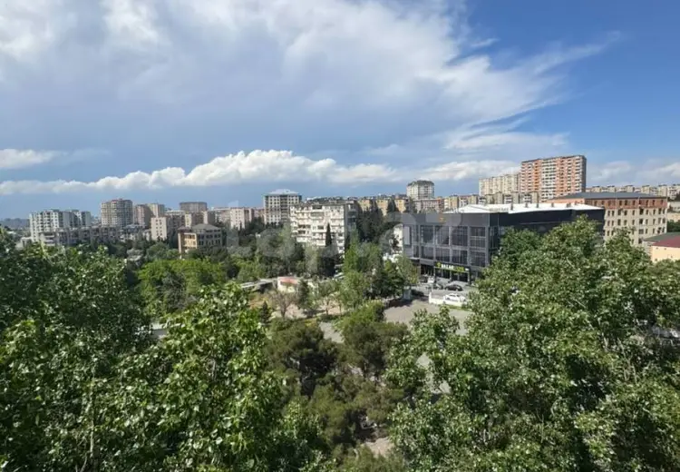 4 otaqlı mənzil , Bakı