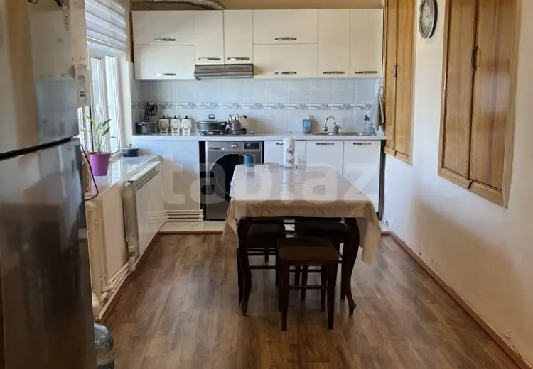 3 otaqlı mənzil , Bakı