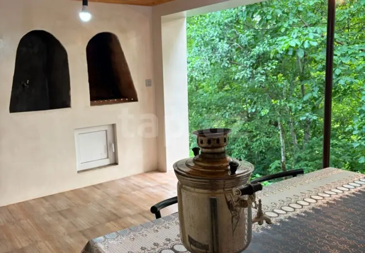 8 otaqlı mənzil , Quba