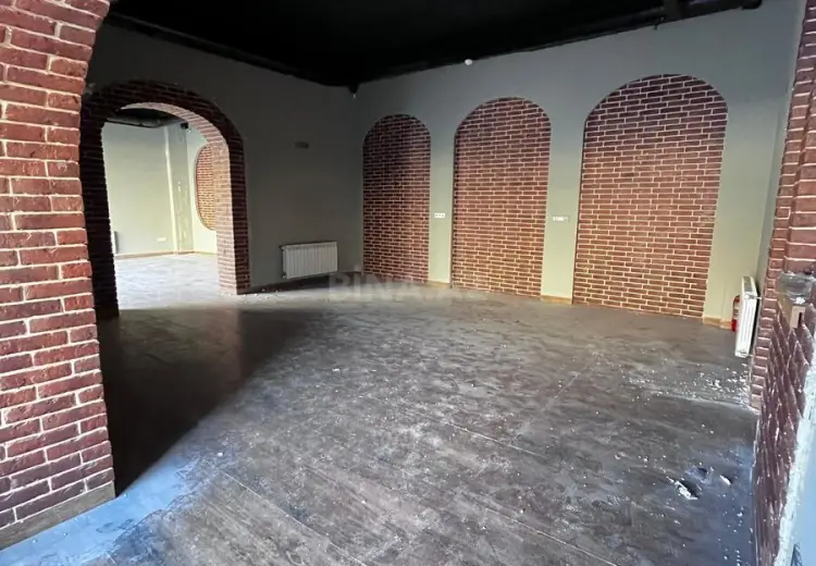 250 m² Obyekt / Ofis Kirayə (aylıq), Xətai, Bakı