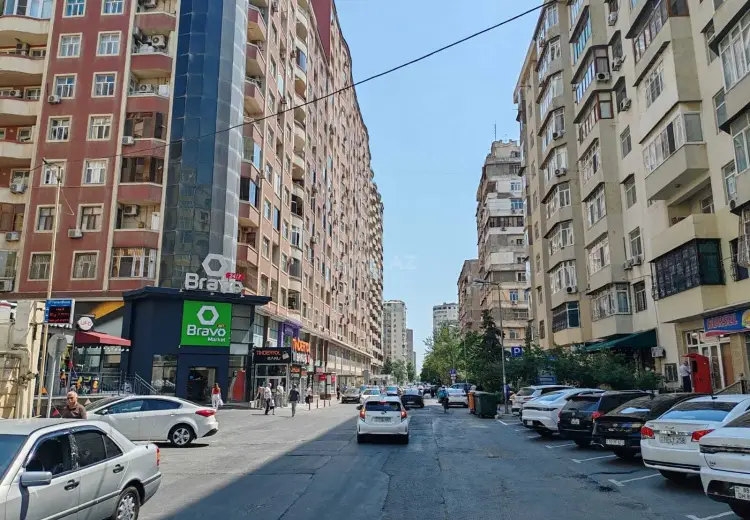 130 m² Obyekt / Ofis Satılır, Binəqədi, Bakı
