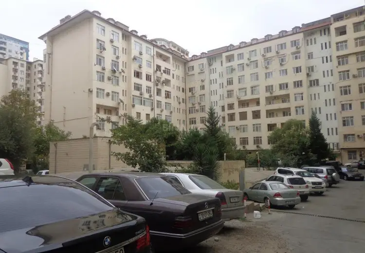 3 otaqlı mənzil Satılır, 5-ci mikrorayon, Nəsimi, Bakı