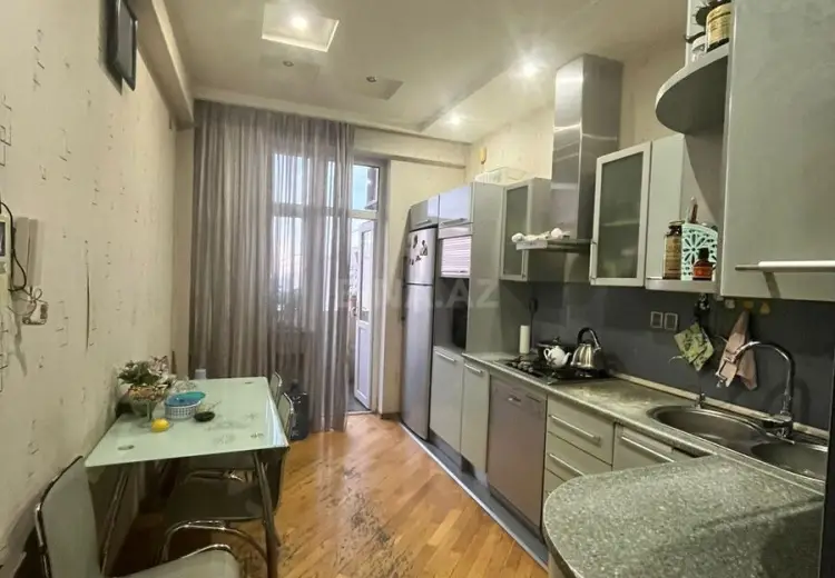 3 otaqlı mənzil Satılır, 1-ci mikrorayon, Nəsimi, Bakı