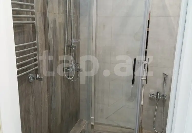 4 otaqlı mənzil , Bakı