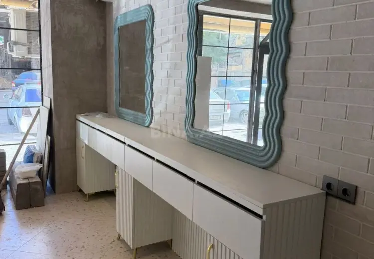 61 m² Obyekt / Ofis Satılır, Yasamal, Bakı