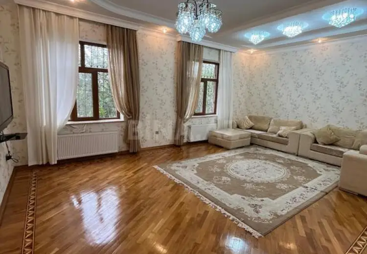 7 otaqlı mənzil Satılır, Şamaxı