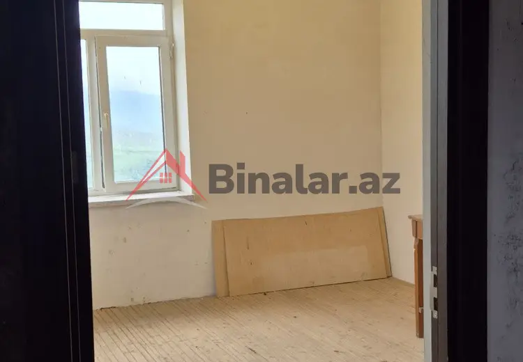 4 otaqlı mənzil Satılır, Şamaxı
