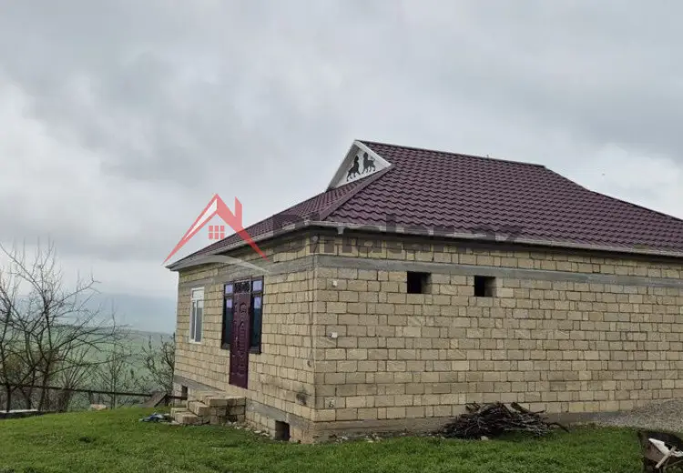 4 otaqlı mənzil Satılır, Şamaxı