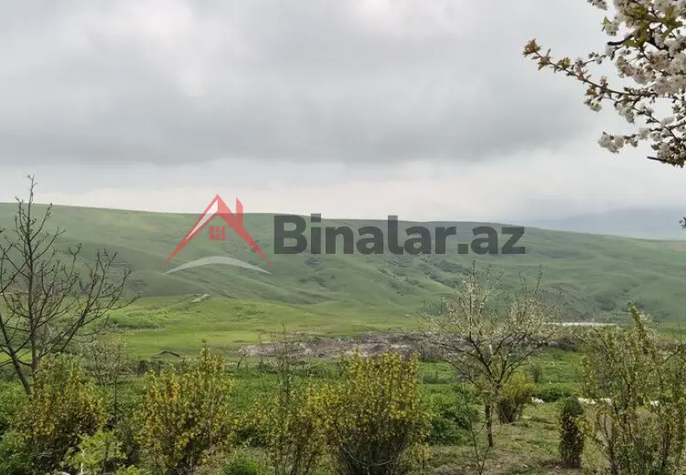 4 otaqlı mənzil Satılır, Şamaxı