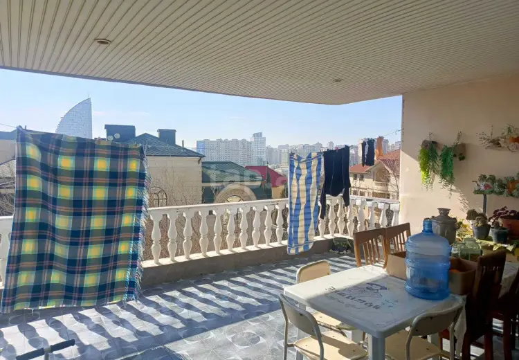3 otaqlı mənzil , Bakı