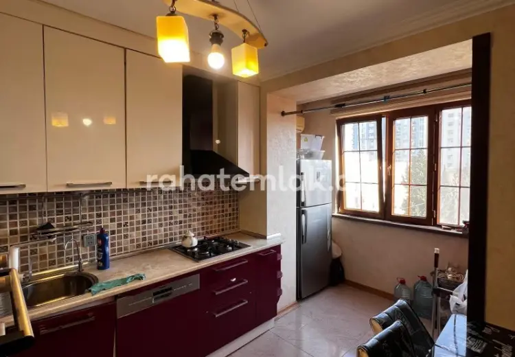 3 otaqlı mənzil Satılır, Badamdar qəs., Səbail, Bakı